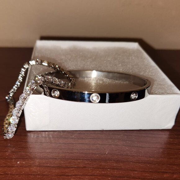 18K Gold Plated Love Friendship Bracelet With Cubic Zirconia Cuff Bangle - Picture 10 of 10